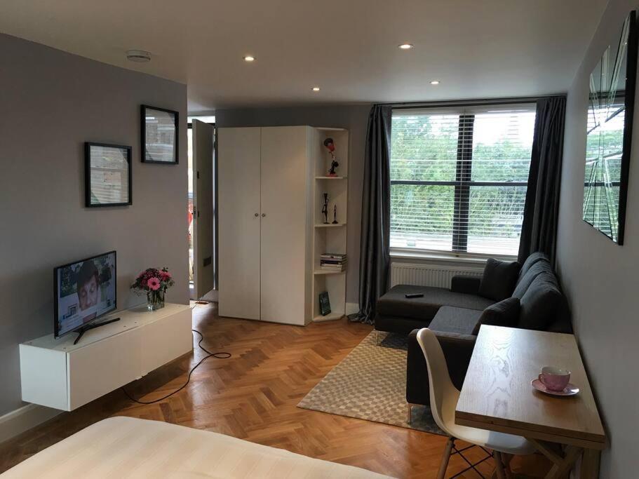 Amazing Apartment Central London Near Tube Station Exterior photo
